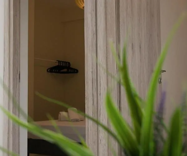 Azur Deluxe Apt. Апартаменты Пефкохори