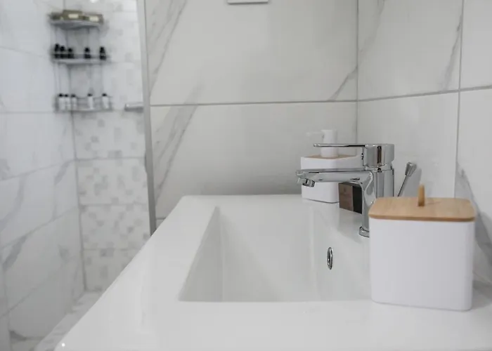 Апартаменты Azur Deluxe Apt.