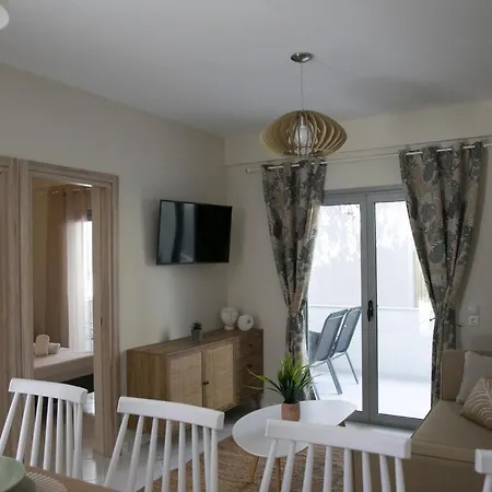 Azur Deluxe Apt. דירה *